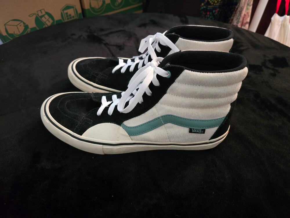 Vans Sk8‑Hi High‑Top Sneakers – Black/White/Blue – Size 11 (NWOB)